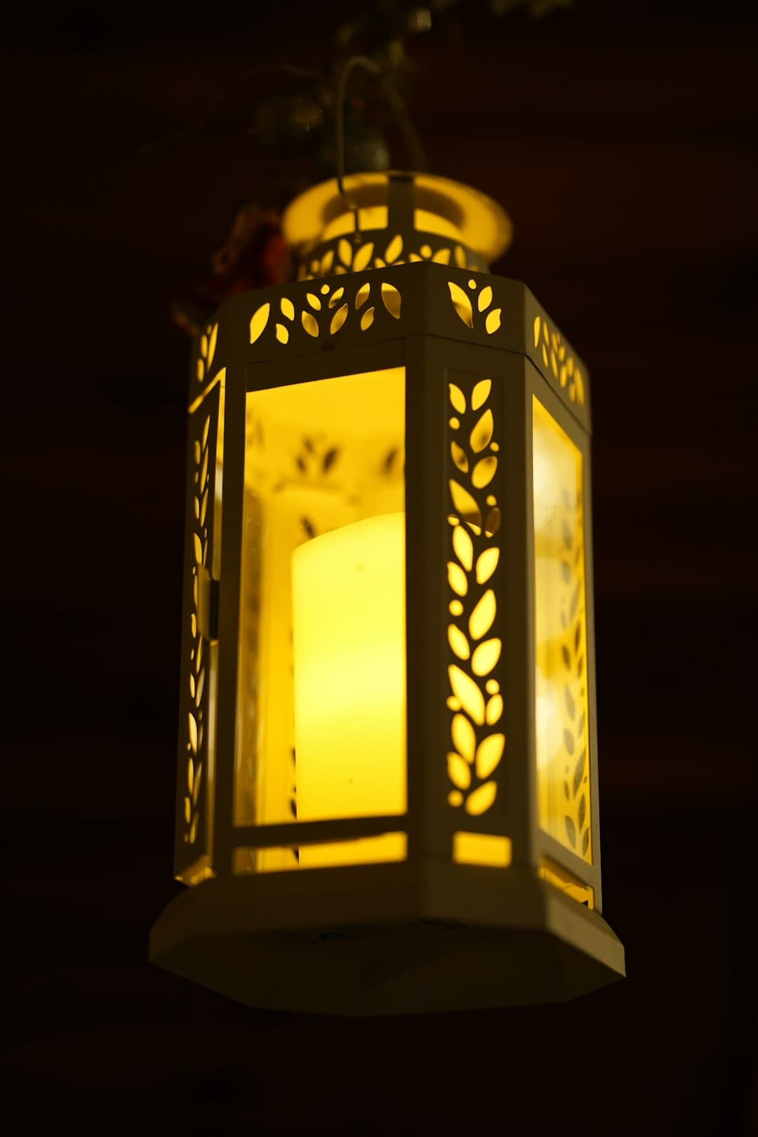 Aria Pendant Light detail